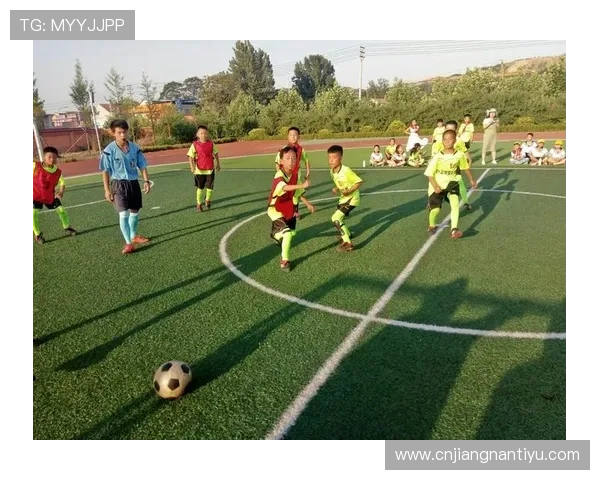 凤凰体育网址官方平台为用户带来最权威的足球篮球赛事实时报道